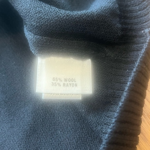 St John Sport Black Ivory Mock Turtleneck Wool Blend Sweater M Santana Knit - Picture 6 of 8